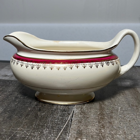 Homer Laughlin Other - Homer Laughlin Fine China Vintage 1946 Eggshell Gravy Boat by Nautilus